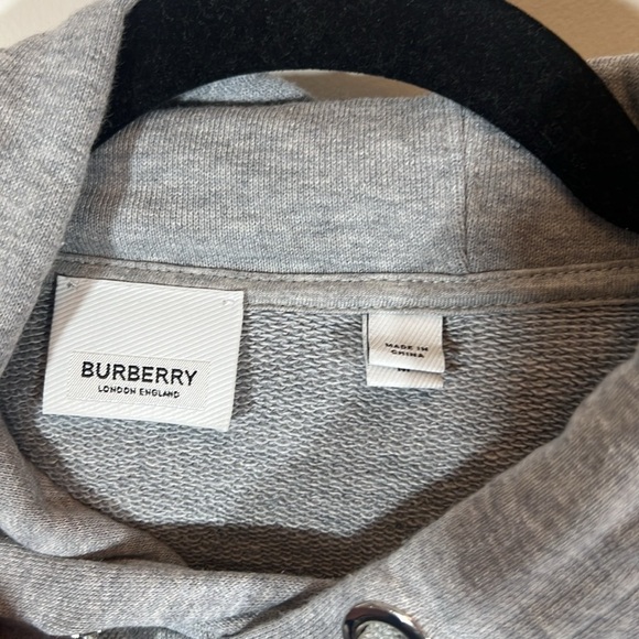 Gray Burberry Sweatshirt - Picture 5 of 8
